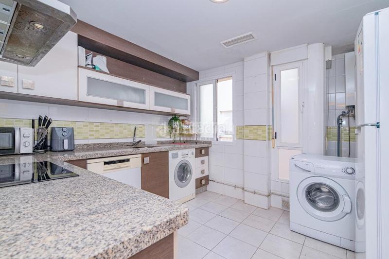 Foto c051f114-420e-40df-a2ed-f678198a8c19. Dachwohnung mit heizung in Las Tres Cruces Armilla