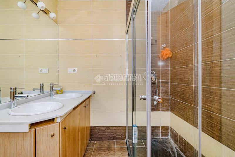 Foto fcffb6ba-7bf1-46a8-852b-6f747d64b435. Dachwohnung mit heizung in Las Tres Cruces Armilla