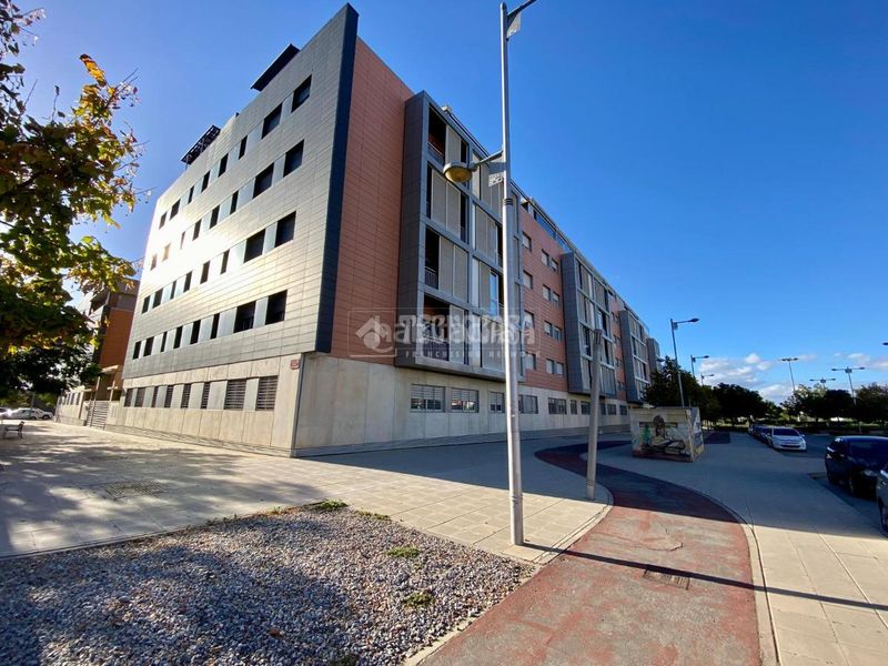 Foto 571b7c78-00a8-4f11-ad1e-70d5017d3786. Aparcament cotxe a Campus de la Salud Armilla