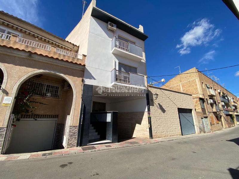 Foto 0f38ca48-ce96-407a-a422-32d0df47adfc. Piso  en venta en San Antón Armilla