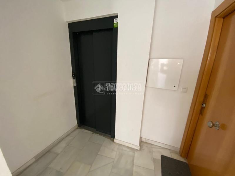 Foto 4deb8e6a-a48a-44d3-940e-9c99c5af0e2d. Piso  en venta en San Antón Armilla