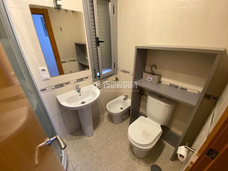 Foto 8c582e0b-6386-4db4-8c79-4fb5f066df2a. Piso  en venta en San Antón Armilla