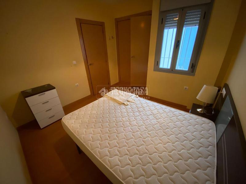 Foto d82550cc-f9c0-4da5-a2a4-9ea0b72363db. Piso  en venta en San Antón Armilla