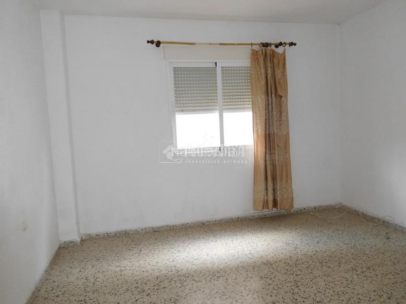Foto 6607895a-bcda-4c4f-9564-d1603ed4335d. Piso  en venta en Poniente Armilla