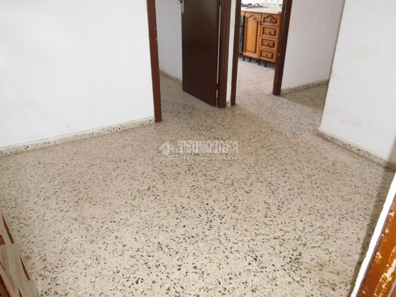 Foto a5ef0b6d-6385-493d-9fe7-ee637143152b. Piso  en venta en Poniente Armilla