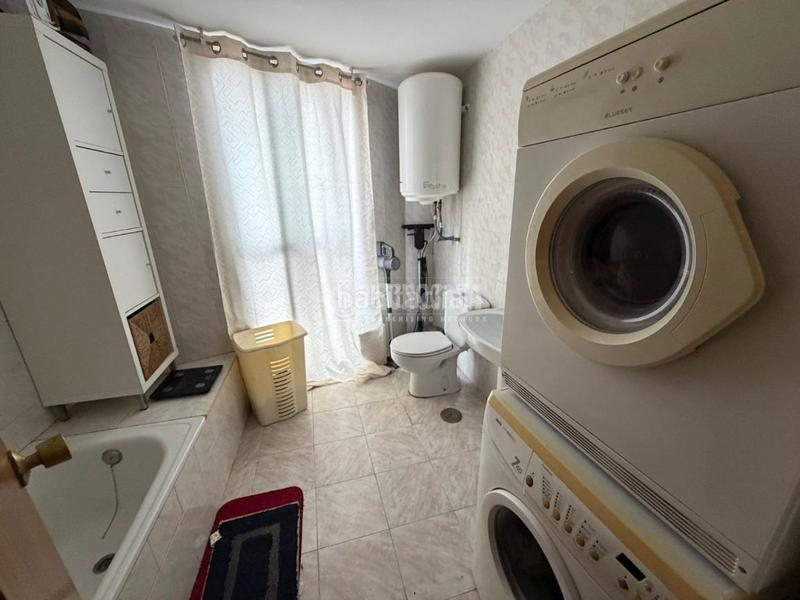 Foto 610d7c6b-d4f6-4ed4-93b4-3a9be8172750. Pis a San Antón Armilla