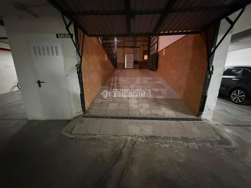 Foto 22e97ff7-fd58-4f9c-a5db-b45ebec98e5d. Posto auto in San Antón Armilla