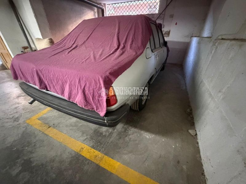 Foto dd4b0355-419b-4fa5-9ae9-54d54505fc69. Posto auto in San Miguel Armilla