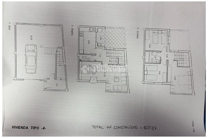 Foto ef6db218-9e7b-4822-b403-2e1dfd98eb83. Casa aparellada amb aparcament a San Antón Armilla