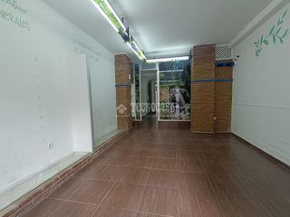 Miete Geschäftsraum in San Antón. Local comercial en alquiler en armilla