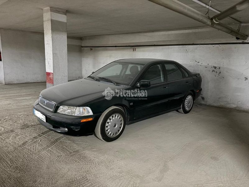 Foto b6ea237e-916e-4bfb-8ecc-d275a7a00df5. Aparcament cotxe a Avda. De los Ogíjares Armilla