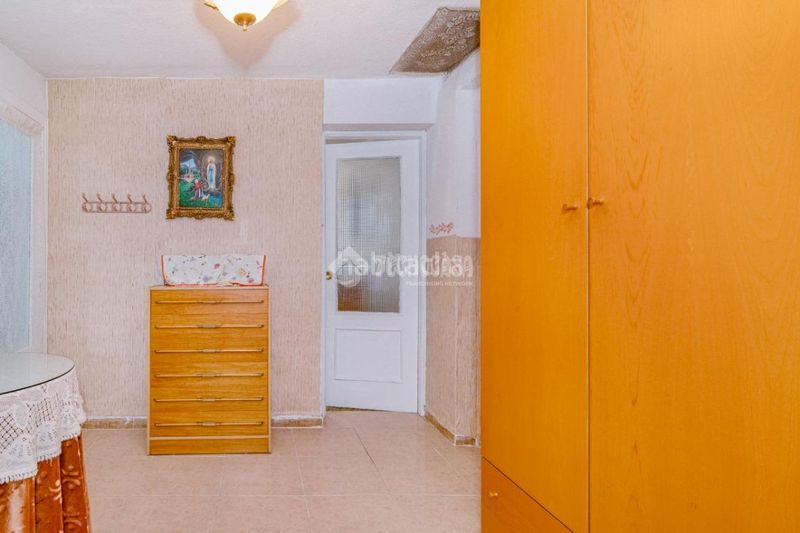 Foto b31e434a-a120-40f5-b689-489eac3c9a9c. Casa aparellada a Poniente Armilla