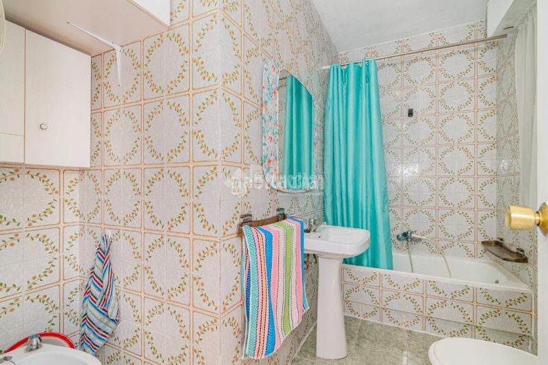 Foto d7e23fab-6f46-4333-965f-51793a5878a7. Casa aparellada a Poniente Armilla