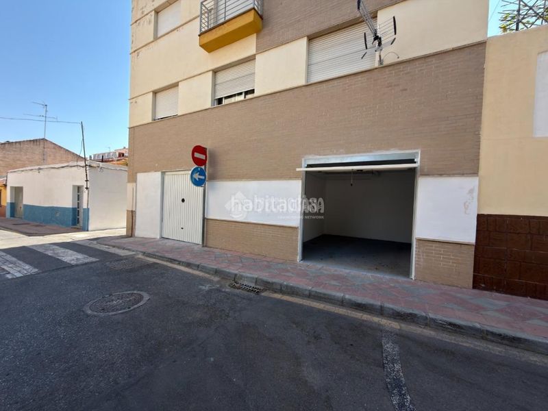 Foto fa1169ec-ece1-4611-82fd-a1d84e8f57be. Aparcament cotxe a Avda. De los Ogíjares Armilla