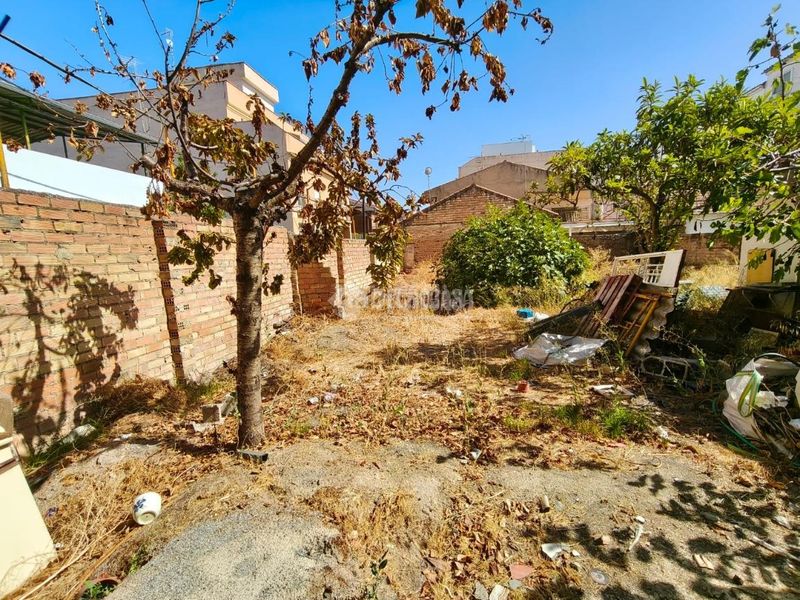 Foto 10dd9e4b-5770-4bbb-958a-e5c91e66da8a. Casa amb aparcament a Avda. De los Ogíjares Armilla