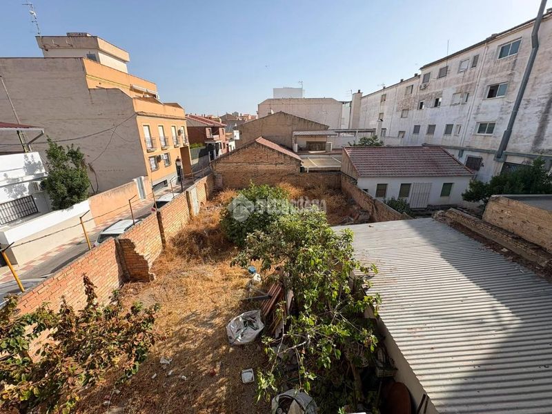 Foto b30efd55-8fd2-401b-95cc-0ca9a391bbe7. Casa amb aparcament a Avda. De los Ogíjares Armilla