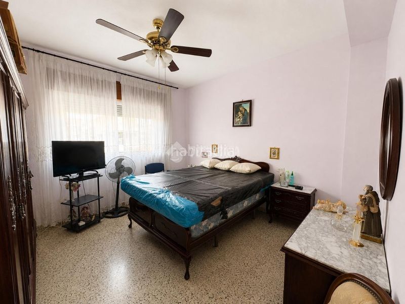 Foto e29b1112-67be-4ff8-993d-bb92d0d03d50. Casa amb aparcament a Avda. De los Ogíjares Armilla