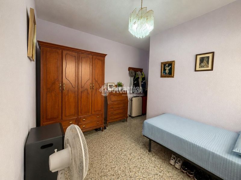 Foto eab14b5b-b38d-422e-877d-8d612110b273. Casa amb aparcament a Avda. De los Ogíjares Armilla