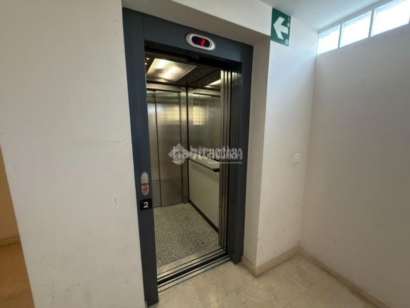 Foto e8d8469d-6a17-457d-9387-1fa7b2099f54. Pis amb aparcament a Avda. De los Ogíjares Armilla