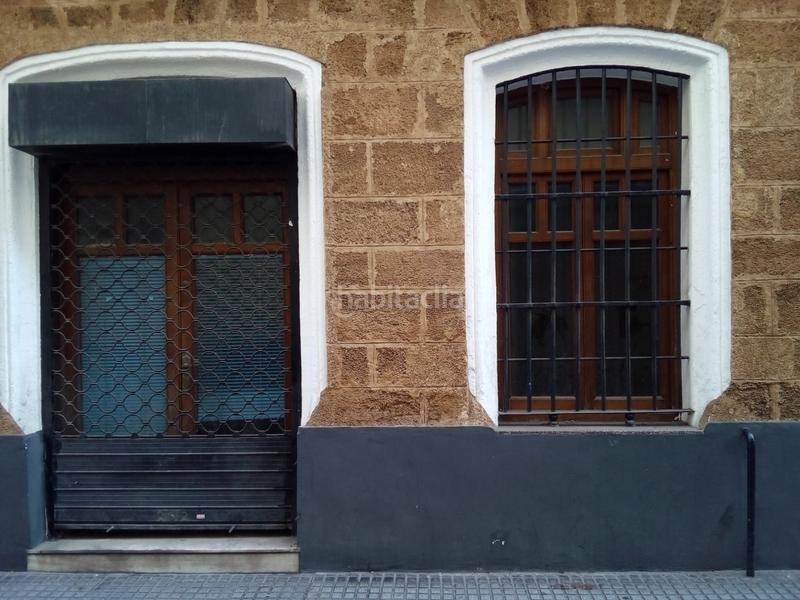 Foto 329f9748-4e37-43e6-ac59-43b69d1995d3. Local comercial a Alameda - Mentidero - Teatro Falla Cádiz