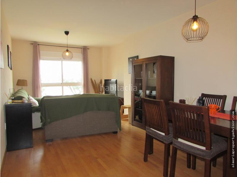 Foto 96adb9e2-2d17-4353-ab46-5673d55cb5a3. Miete appartement mit heizung pool in El Ingenio Almería