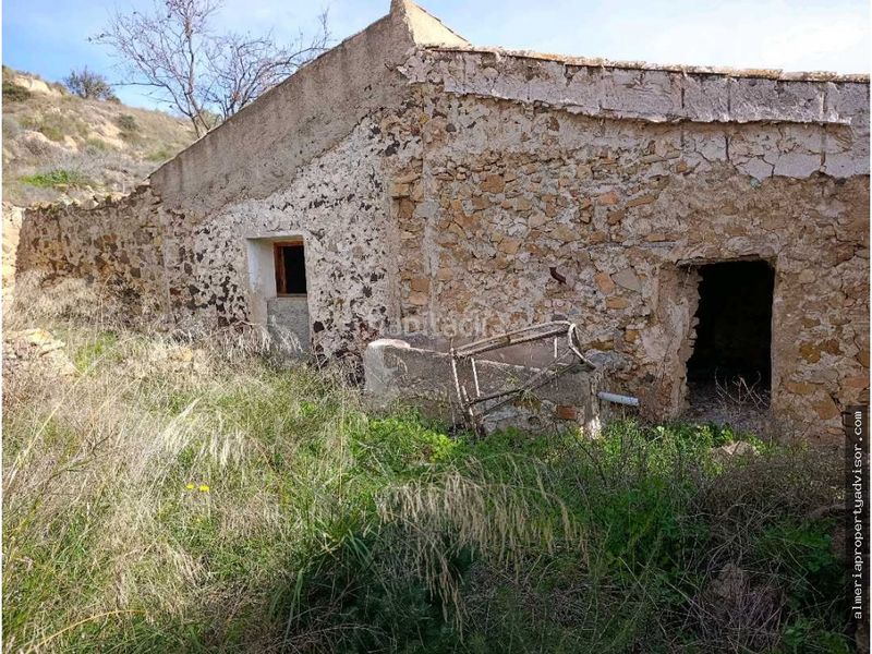 Foto 8341cb64-96b2-4563-9554-49b4c8e22ace. Masia amb calefacció a Bédar