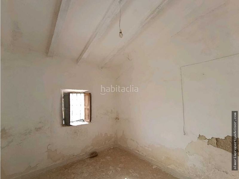 Foto b04c35c7-b327-4539-8fe5-a73d7278d1a9. Masia amb calefacció a Bédar
