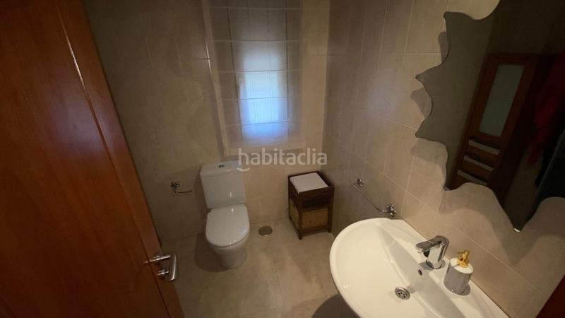 Foto 2d9abbd1-d882-444f-84ad-f207f6bd380b. Casa pareada en calle almiar 28 unifamiliar junto centro comercial serrallo en Granada