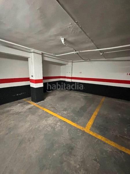 Foto 13081f20-c06f-4033-8fa9-681c58124bd5. Aparcament cotxe a avenida pablo picasso 28 a Cervantes Granada