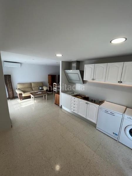 Foto 8dafed14-8649-49e4-8fe8-4bd17570e40d. Alquiler piso en calle reina mora 6 en Barrio de Zaidín Granada