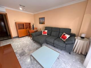 Miete Etagenwohnung in Calle la cora 4