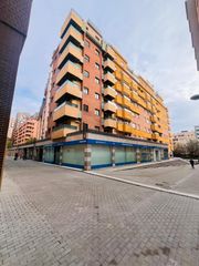 Miete Autoparkplatz in Avenida de la constitución 24