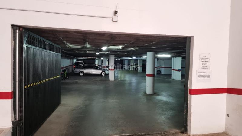 Foto bbfee761-1a93-469e-9840-3212894d4a18. Location parking voiture dans Las Salinas Roquetas de Mar