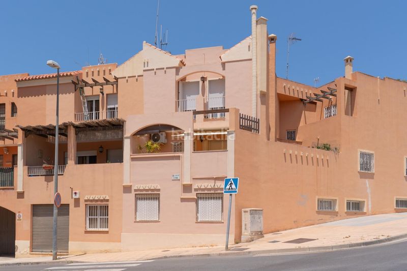 Foto 4defc649-b543-4895-9ccc-23454c1978c2. Casa adossada amb aparcament a Los Ángeles - Cruz de Caravaca Almería