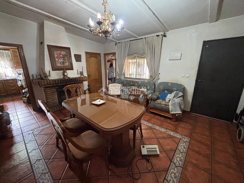 Foto cdf1d981-ec3c-4cbe-b3c1-28f4b1ca8df3. Masia a Alcolea Córdoba