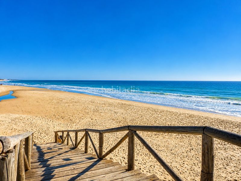 Foto aedec83d-72cf-4d3b-8143-9f73b9d6e353. Pis amb calefacció aparcament piscina a Las Tres Piedras - Costa Ballena Chipiona