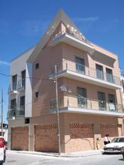 Affitto Locale commerciale in Calle conde de la cortina 18. Local comercial en c/ sabio andaluz, esquina con c/conde de la c