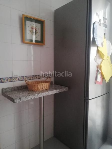 Foto d4892c90-2b5d-4d91-abf9-6a4791b8499d. Casa adossada amb aparcament a Algaba (La)