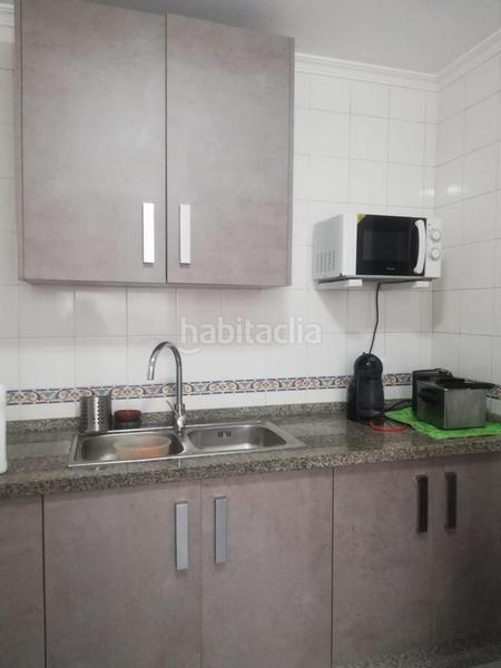 Foto e482eddf-7625-4878-ba67-51428b7629b9. Casa adossada amb aparcament a Algaba (La)