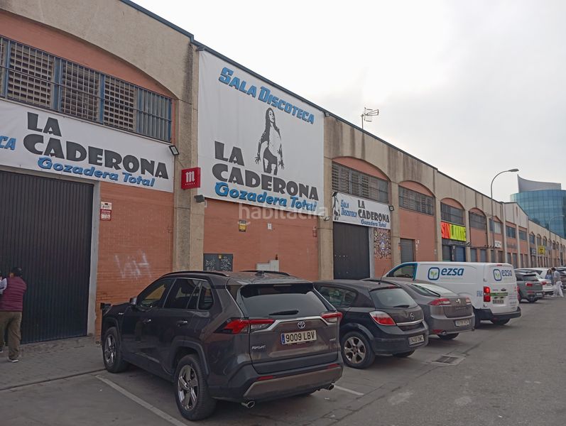 Foto 426f23e4-0270-4bf6-802d-8b3e322267a1. Transfer business premise in calle sociología 7 in Sevilla