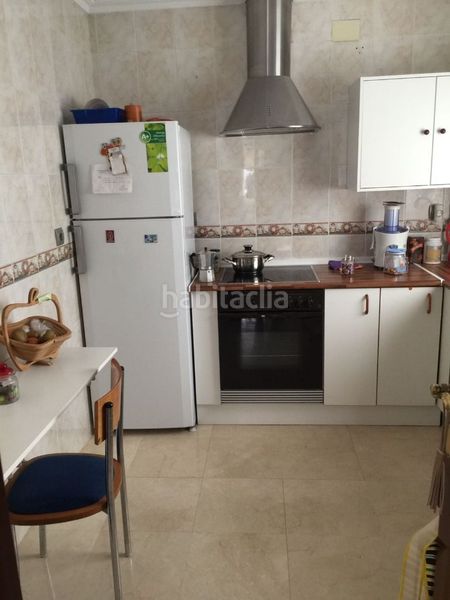 Foto 3d398f64-adbc-4545-a693-f13f7373aa30. Rent flat with heating in Algaba (La)