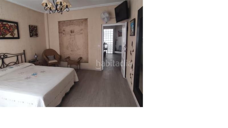 Foto 7478e377-3dde-42df-8ec2-1d0f81c0ac21. Maison jumelée dans Guillena pueblo Guillena