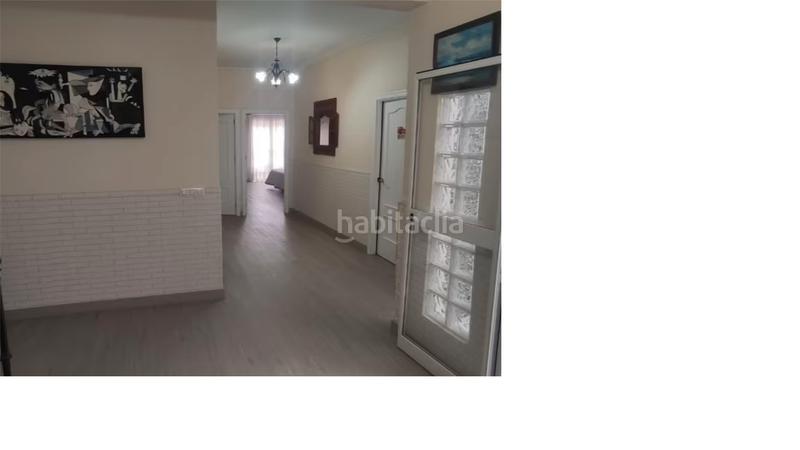 Foto acc07d1d-f7d8-4356-9038-f01ba6c4ff5c. Maison jumelée dans Guillena pueblo Guillena