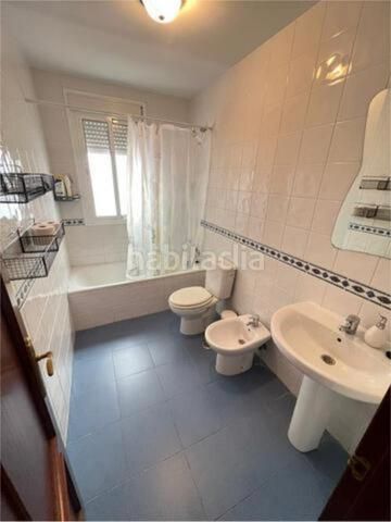 Foto b8affe8b-a50a-44be-a7f1-95656b685b1c. Location appartement dans Algaba (La)
