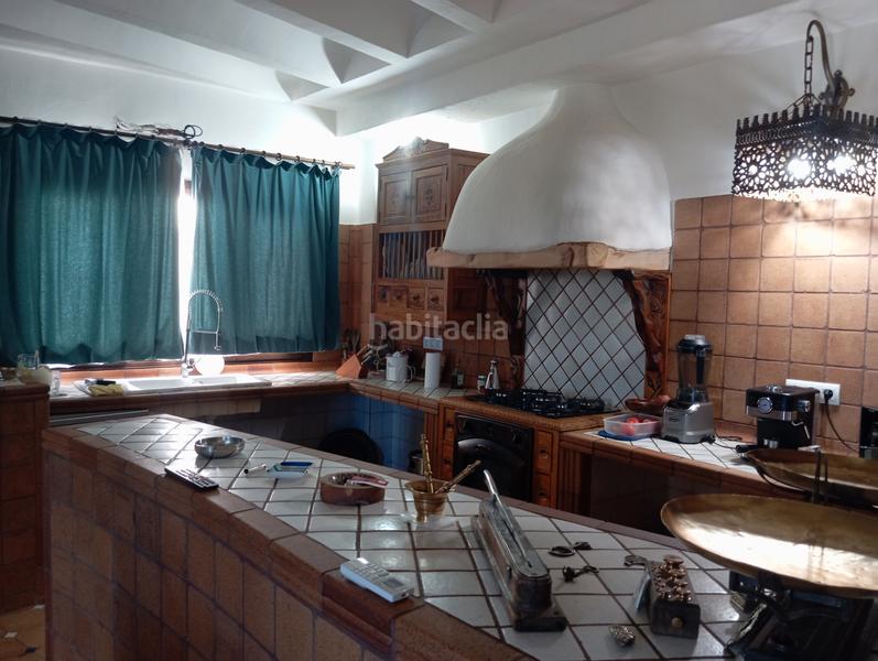 Foto 45dda5f9-96e6-4ead-a747-94ae770d22d5. Chalet con camino riscaldamento parcheggio in Algaba (La)