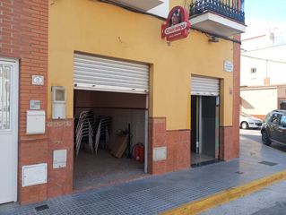 Location Local commercial à Calle fernando zóbel 17. ¡impulsa tu negocio en una ubicación estratégica en la algaba (s