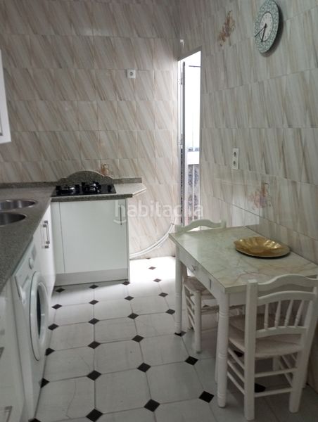 Foto fb8707f5-49ed-41ce-861b-9a79f9ff7c83. Location maison dans Algaba (La)