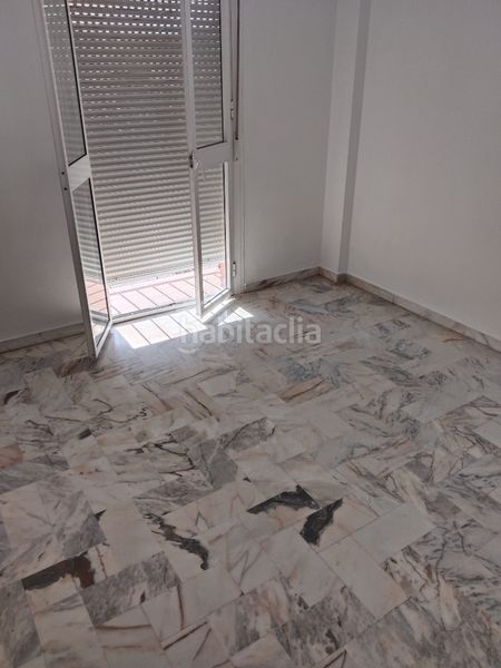 Foto 57835a18-0f60-4dea-9c4f-a63d319fdb96. Casa adossada amb aparcament a Algaba (La)