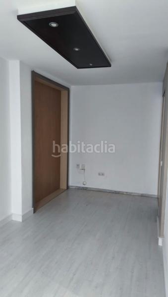 Foto e6b1ab5f-3153-43c6-973f-b69a25a5d274. Location bureau dans avenida ramón y cajal 2 dans Puerto Deportivo Fuengirola