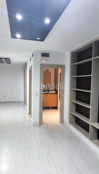 Foto 756a871e-0d0c-4bdc-8e0a-cf0e29116d42. Miete büro in avenida ramón y cajal 2 in Puerto Deportivo Fuengirola